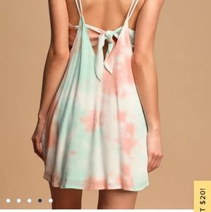 Lulu's NWT tie-dye tie back swing dress
